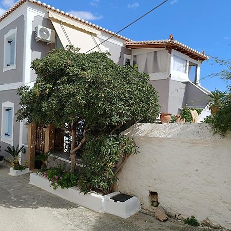Angelic House Villa Spetses Town Exterior photo